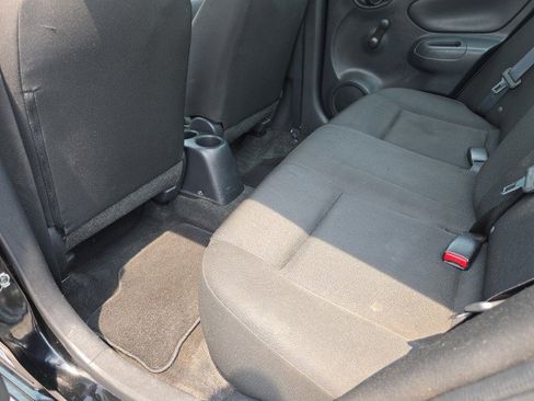 Used 2016 Nissan Versa S FWD image 21
