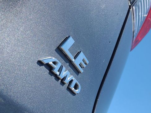 Used 2022 Toyota RAV4 LE AWD/4WD image 16