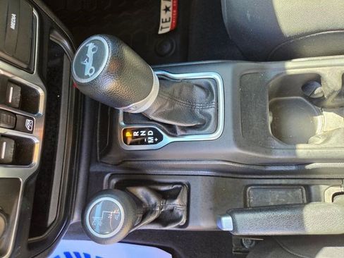 Used 2019 Jeep Wrangler Unlimited Sport S AWD/4WD image 7