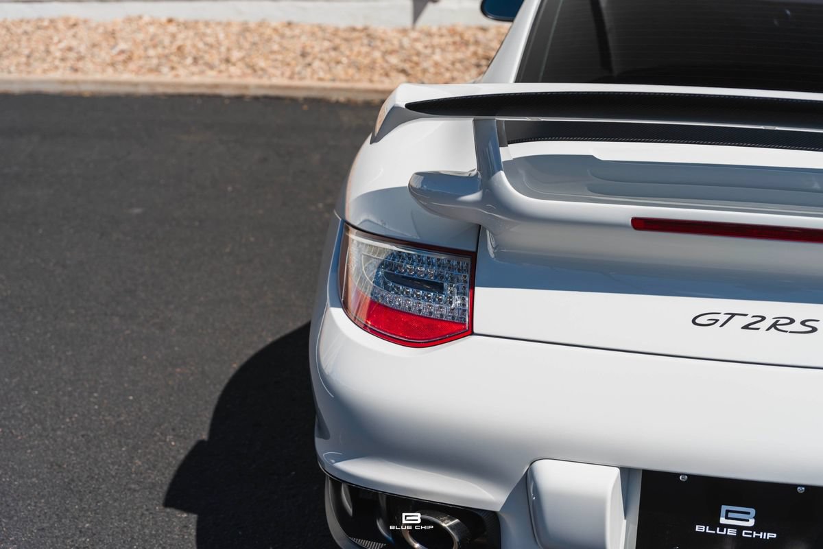 Used 2011 Porsche 911 GT2 RS RWD image 33