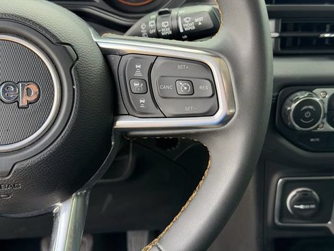 Used 2025 Jeep Wrangler Unlimited Sahara AWD/4WD image 12