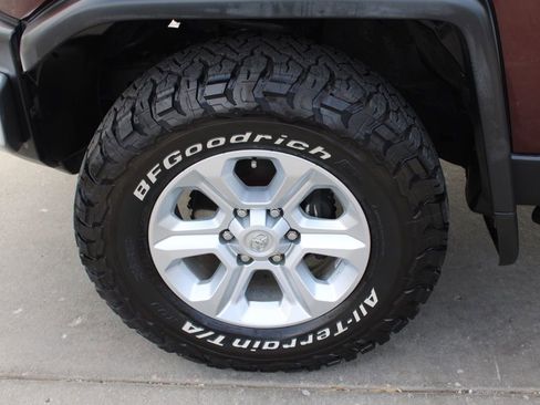Used 2007 Toyota FJ Cruiser 4WD image 11