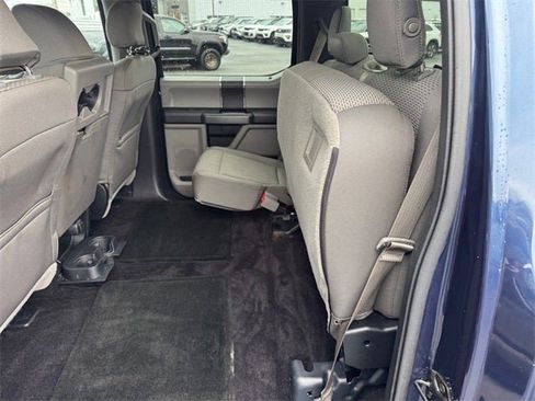 Used 2016 Ford F150 XLT image 10