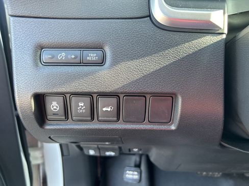 Used 2018 Nissan Murano Platinum w/ Cargo Package image 15