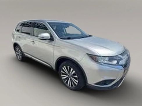 Used 2019 Mitsubishi Outlander SE FWD image 5