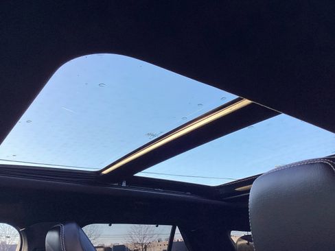 Used 2024 Ford Explorer ST w/ Equipment Group 401A image 18