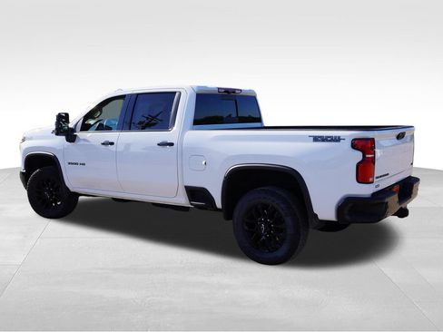 Certified 2026 Chevrolet Silverado 3500 LTZ w/ LTZ Plus Package AWD/4WD image 8