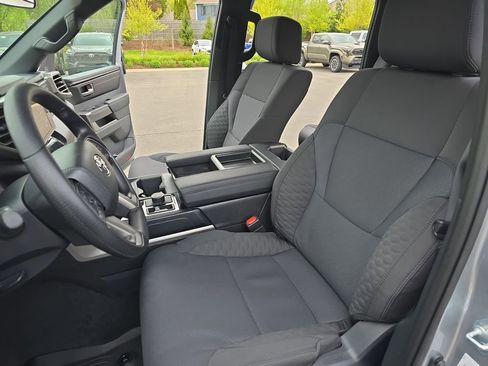 Used 2026 Toyota Tundra SR5 AWD/4WD image 16