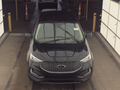 Used 2023 Ford Edge SEL w/ Convenience Package AWD/4WD image 3