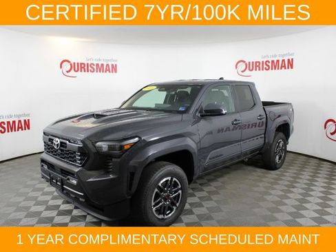 Used 2025 Toyota Tacoma TRD Sport w/ TRD Sport Upgrade Package AWD/4WD image 3