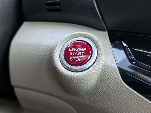 Used 2017 Honda Accord EX image 33