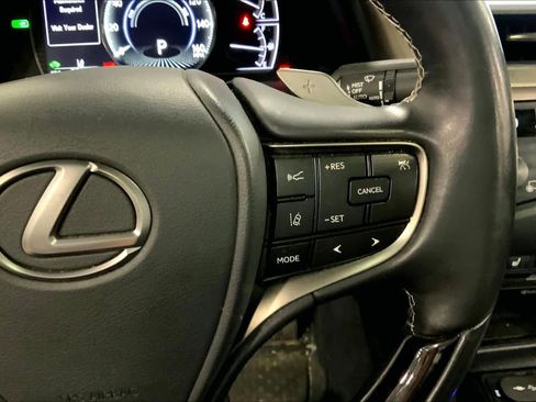 Used 2019 Lexus ES 300h w/ Premium Package FWD image 25