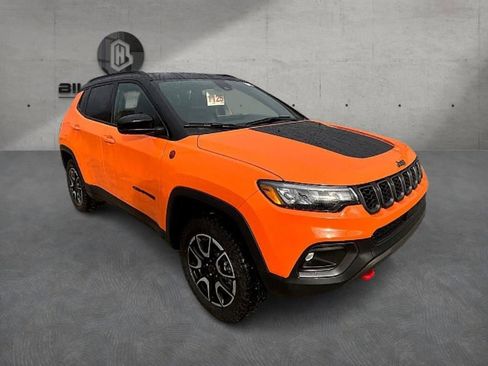 New 2026 Jeep Compass Trailhawk w/ Sun, Sound & Navigation Group image 3