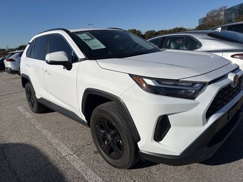 Used 2023 Toyota RAV4 XLE image 2