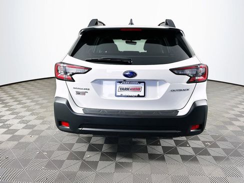 Used 2025 Subaru Outback Premium w/ Popular Package #1A image 9