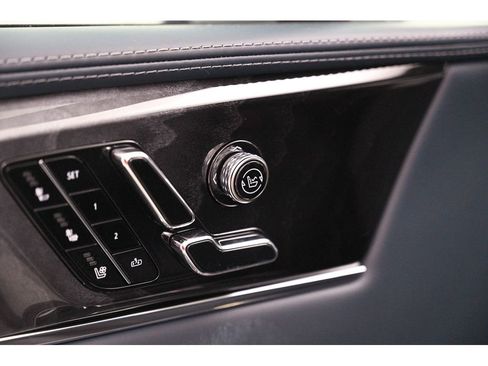 New 2026 Cadillac Escalade IQ Sport 2 w/ LPO, ONYX Package image 28