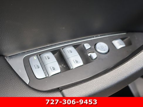 Used 2023 BMW X4 xDrive30i w/ Parking Assistance Package AWD/4WD image 15