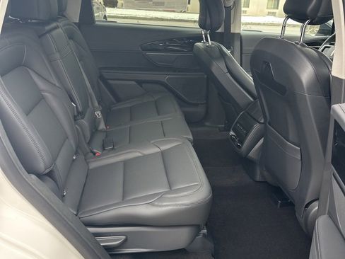 Used 2026 Lincoln Nautilus Premier image 12