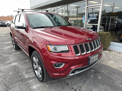 Used 2015 Jeep Grand Cherokee Overland w/ Advanced Technology Group image 2