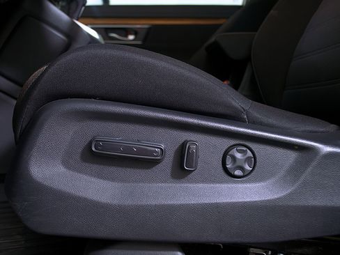 Used 2020 Honda CR-V EX image 19