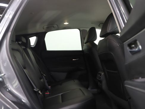 Used 2025 Nissan Murano SV image 12