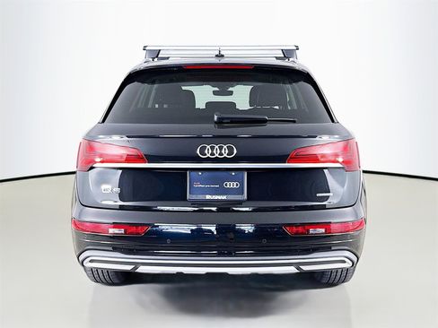 Certified 2024 Audi Q5 2.0T Premium w/ Convenience Package image 6