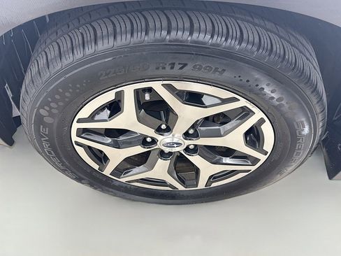 Used 2020 Subaru Forester Premium image 31