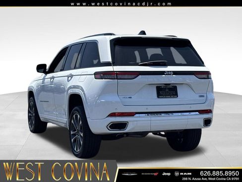 Used 2023 Jeep Grand Cherokee Overland AWD/4WD image 7