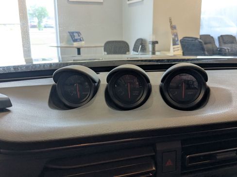 Used 2025 Nissan Z Performance w/ Floor Mat Package RWD image 16