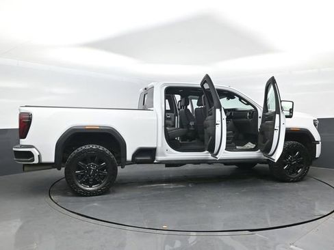 Used 2024 GMC Sierra 2500 AT4 w/ Max Trailering Package AWD/4WD image 26