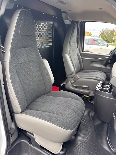 Used 2025 Chevrolet Express 2500 w/ Driver Convenience Package RWD image 11