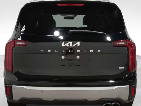 Used 2023 Kia Telluride S AWD/4WD image 4