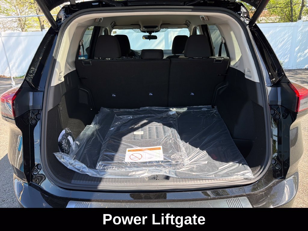 Used 2026 Nissan Rogue SV w/ Cold Weather Package FWD image 29