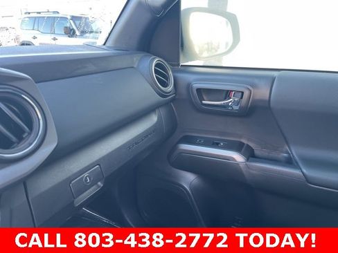 Used 2023 Toyota Tacoma TRD Off-Road image 27
