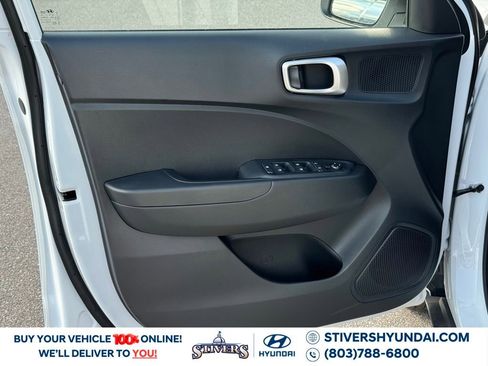 New 2026 Hyundai Venue SE image 21