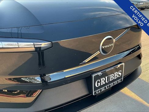 Certified 2025 Volvo EX30 Plus w/ Climate Package image 37