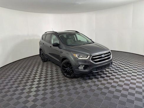 Used 2018 Ford Escape SE w/ SE SYNC Package FWD image 5