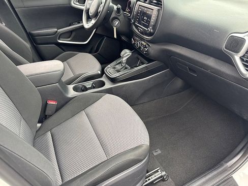 Used 2023 Kia Soul LX w/ Option Group 015 image 21