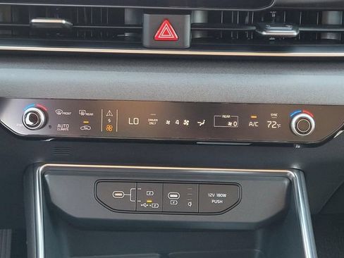 New 2026 Kia Carnival EX FWD image 17