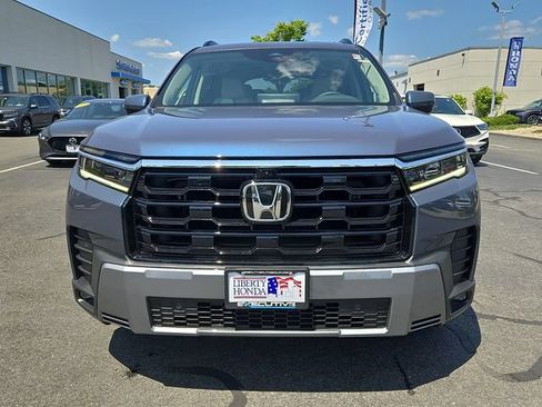 New 2026 Honda Pilot Touring image 2