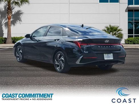Used 2024 Hyundai Elantra SEL w/ Convenience Package FWD image 8