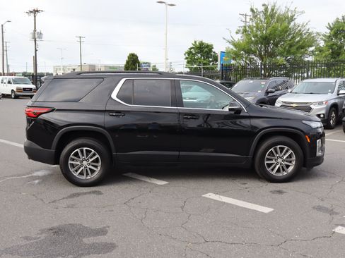 Used 2023 Chevrolet Traverse LT w/ LPO, Cargo Package AWD/4WD image 11