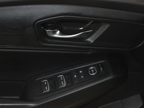 Used 2023 Honda Accord EX image 6