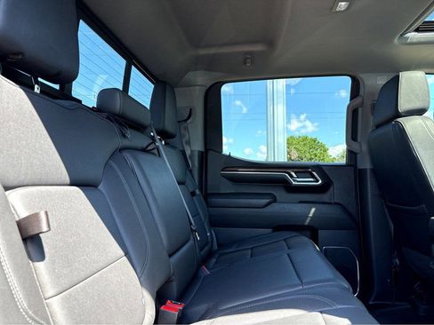 Certified 2024 Chevrolet Silverado 1500 LT Trail Boss w/ Convenience Package II AWD/4WD image 15