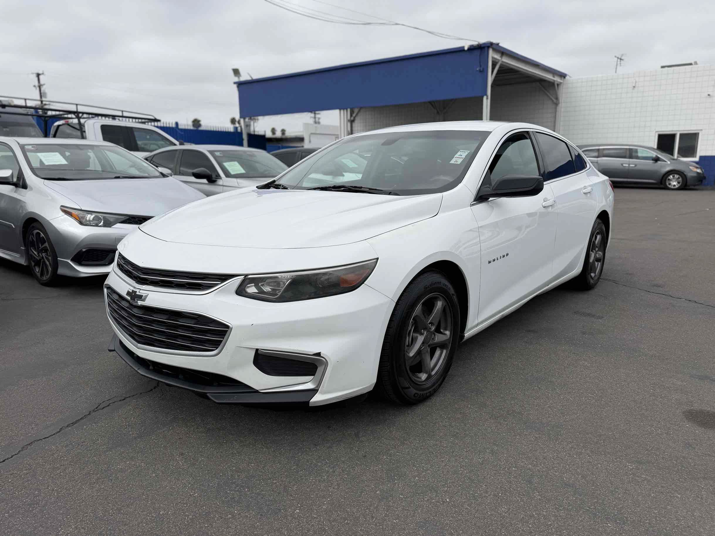 Used 2017 Chevrolet Malibu LS FWD image 1
