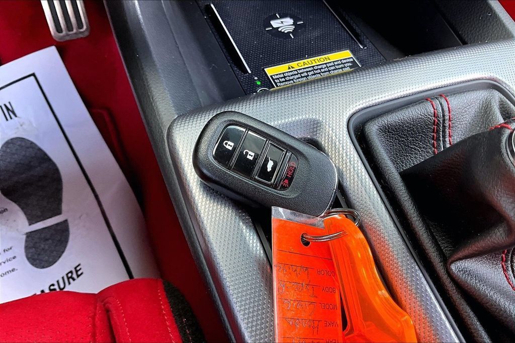Used 2024 Honda Civic Type R image 11