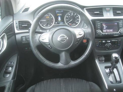 Used 2018 Nissan Sentra SV image 12