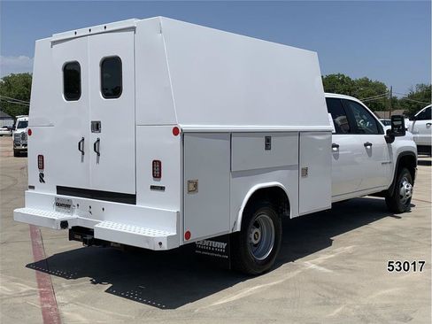Used 2022 Chevrolet Silverado 3500 W/T w/ WT Convenience Package RWD image 2