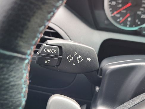 Used 2006 BMW M6 Coupe image 32