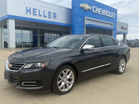 Used 2018 Chevrolet Impala Premier FWD image 3